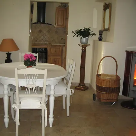 Aucun Holiday home *
